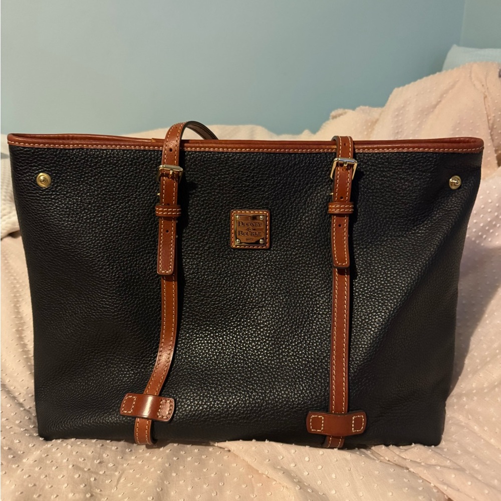 Dooney & Bourke Black Textured Leather Bag